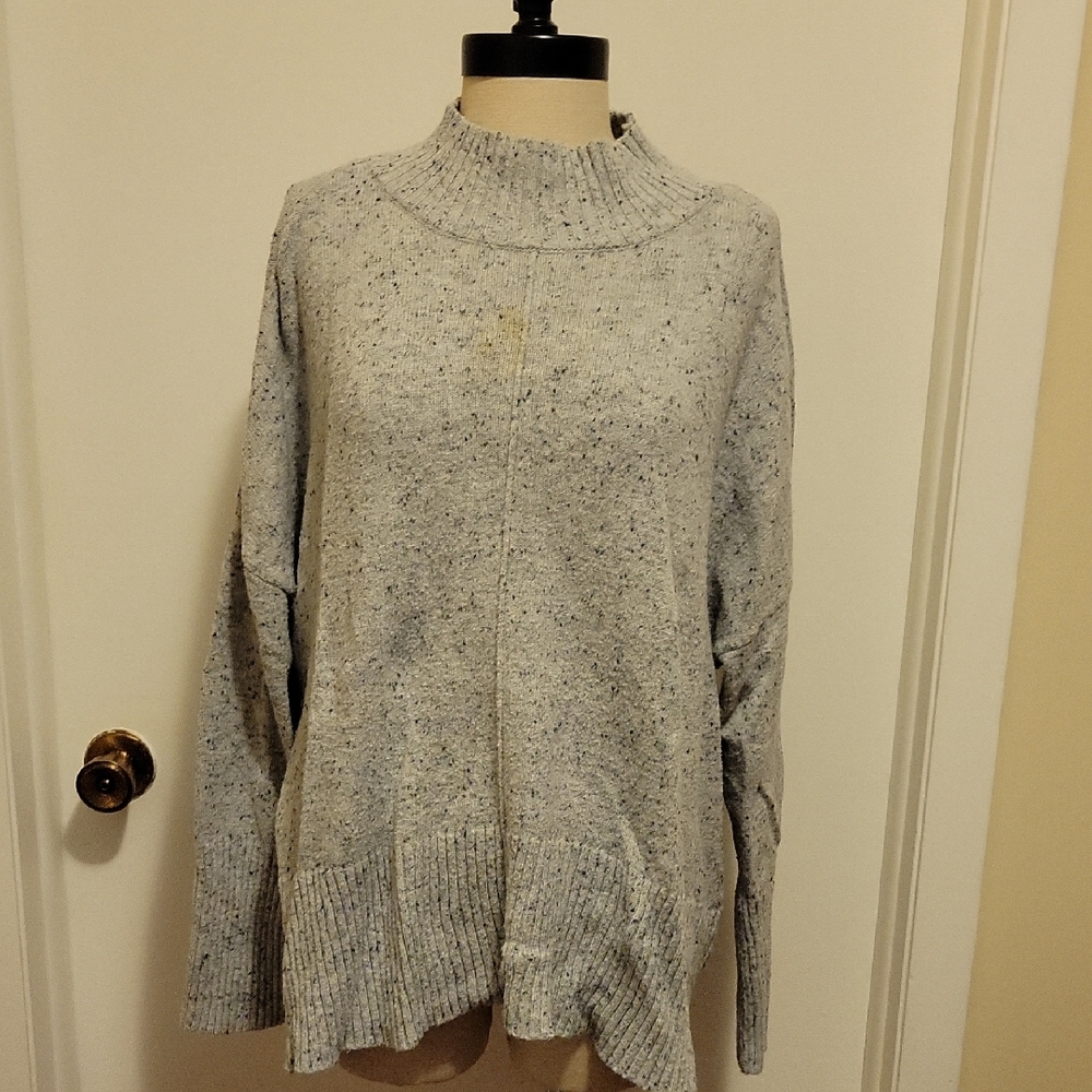 a.n.a Women's Mock Turtleneck Light Gray Speckled Hi-Low Sweater